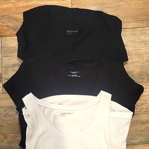 Maternity T shirt bundle of 4, small